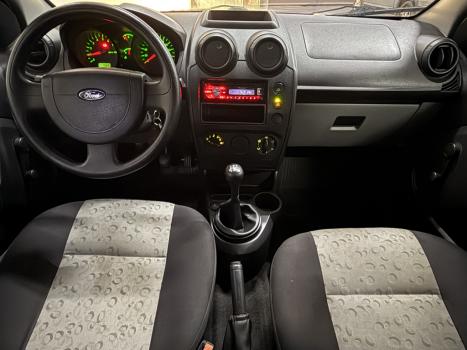 FORD Fiesta Hatch 1.0 4P, Foto 3