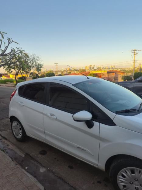 FORD Fiesta Hatch 1.5 16V 4P S FLEX, Foto 8