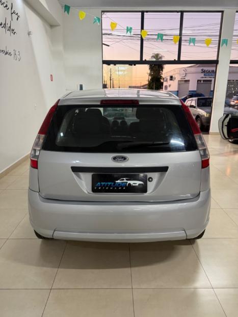 FORD Fiesta Hatch 1.0 4P, Foto 4