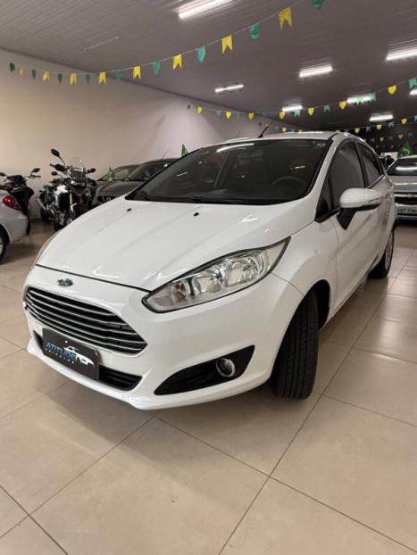 FORD Fiesta Hatch 1.6 16V 4P FLEX SE POWERSHIFT AUTOM�TICO, Foto 7
