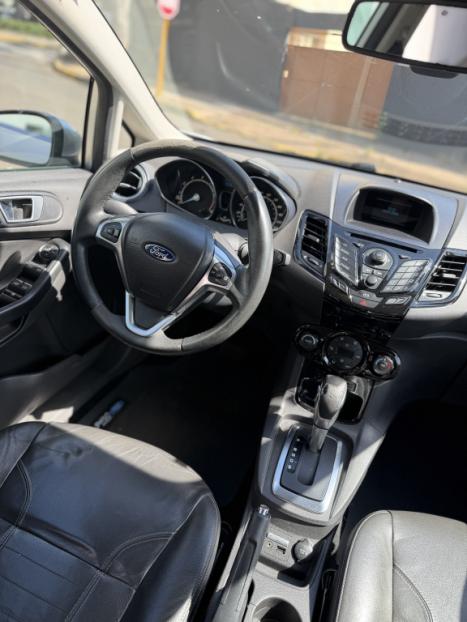 FORD Fiesta Hatch 1.6 4P FLEX TITANIUM POWERSHIFT AUTOM�TICO, Foto 12