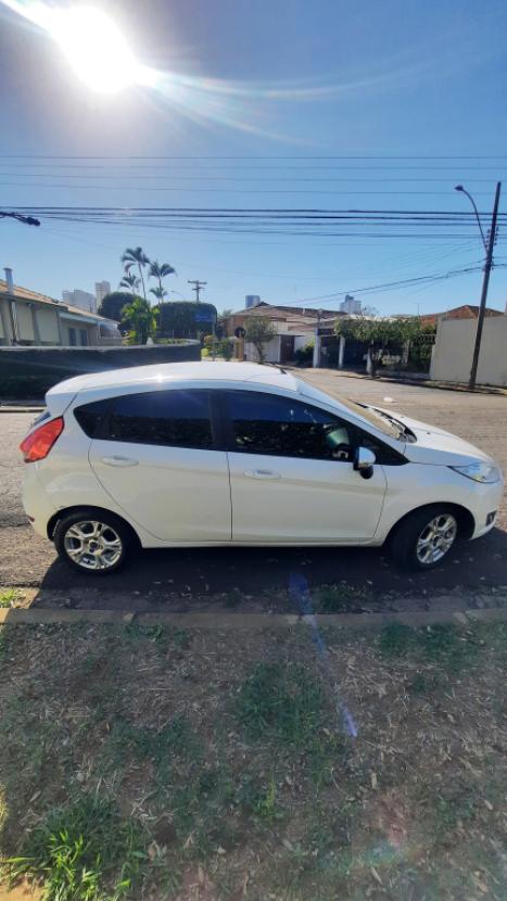 FORD Fiesta Hatch 1.6 16V 4P FLEX SE POWERSHIFT AUTOM�TICO, Foto 4