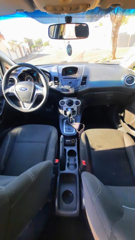 FORD Fiesta Hatch 1.6 16V 4P FLEX SE POWERSHIFT AUTOM�TICO, Foto 8