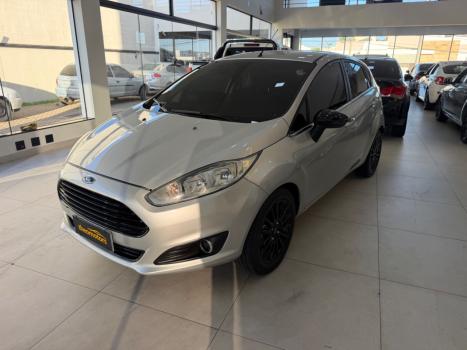 FORD Fiesta Hatch 1.6 16V 4P FLEX TITANIUM POWERSHIFT AUTOM�TICO, Foto 2