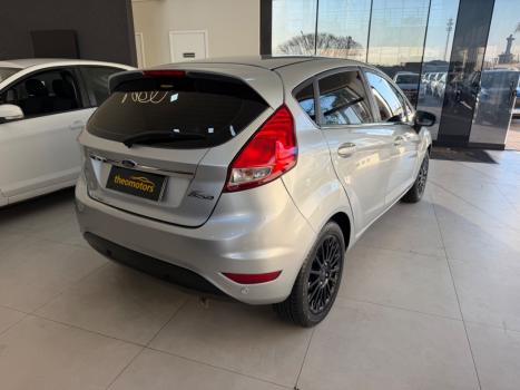FORD Fiesta Hatch 1.6 16V 4P FLEX TITANIUM POWERSHIFT AUTOM�TICO, Foto 6