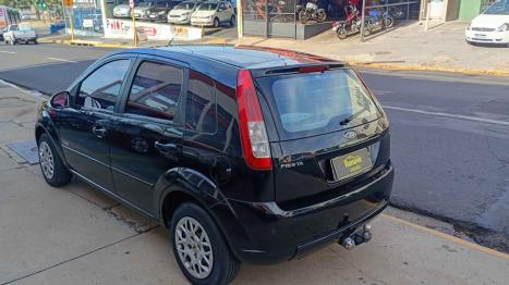 FORD Fiesta Hatch 1.6 CLASS, Foto 2