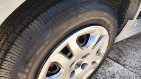 FORD Fiesta Hatch 1.6 4P ROCAM FLEX, Foto 8