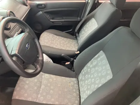 FORD Fiesta Hatch 1.0 4P FLEX, Foto 3