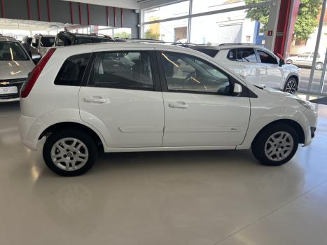 FORD Fiesta Hatch 1.0 4P, Foto 3