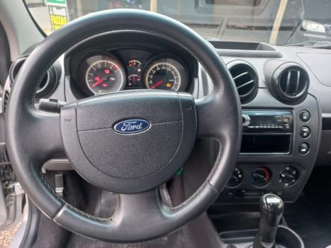 FORD Fiesta Hatch 1.6 4P FLEX, Foto 8