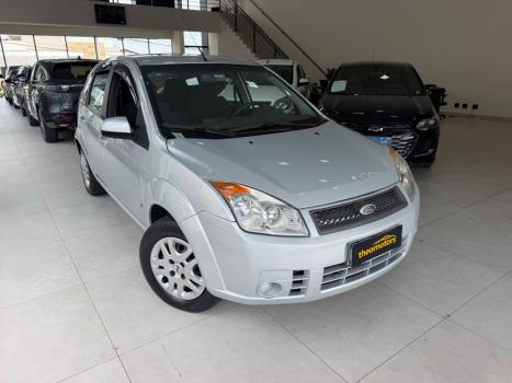 FORD Fiesta Hatch 1.6, Foto 1