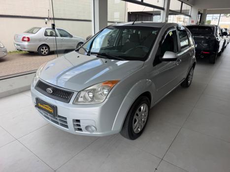 FORD Fiesta Hatch 1.6, Foto 2