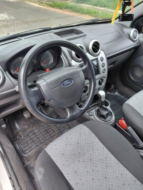 FORD Fiesta Hatch 1.0 4P FLEX, Foto 4