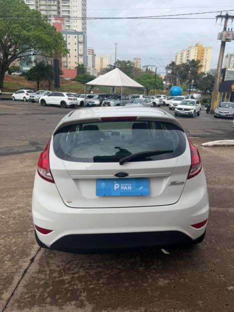 FORD Fiesta Hatch 1.6 4P SE PLUS FLEX AUTOMÁTICO, Foto 8