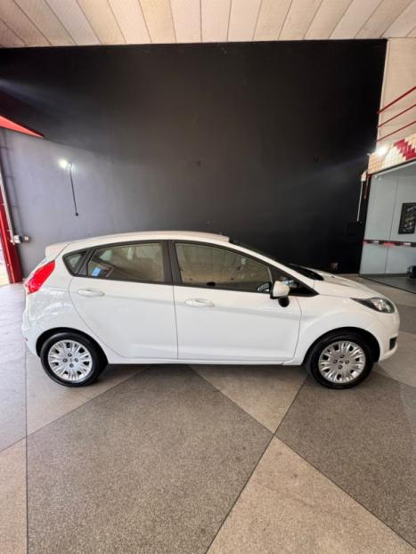 FORD Fiesta Hatch 1.5 16V 4P S FLEX, Foto 4