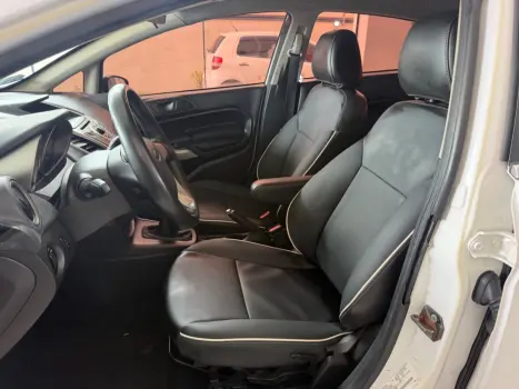 FORD Fiesta Hatch 1.6, Foto 10