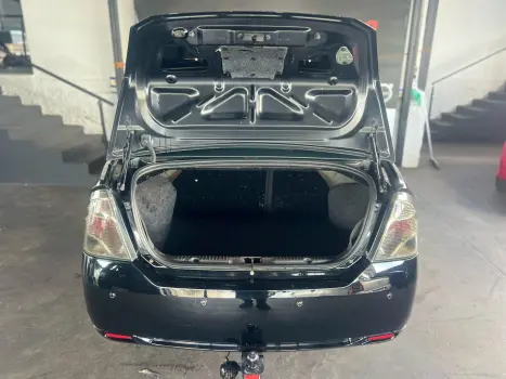 FORD Fiesta Sedan 1.6 4P ROCAM FLEX, Foto 8