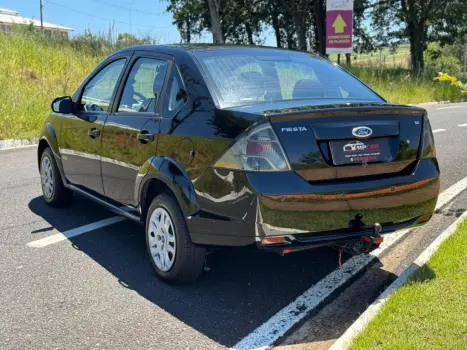 FORD Fiesta Sedan 1.6 4P ROCAM FLEX, Foto 4