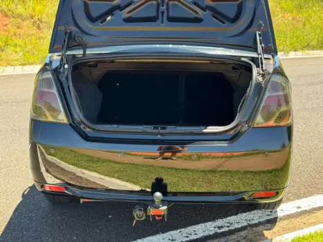 FORD Fiesta Sedan 1.6 4P ROCAM FLEX, Foto 8