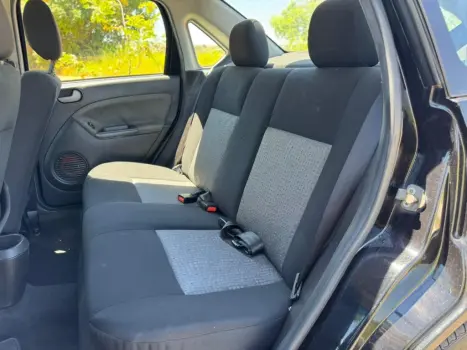 FORD Fiesta Sedan 1.6 4P ROCAM FLEX, Foto 10