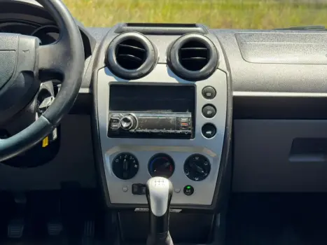 FORD Fiesta Sedan 1.6 4P ROCAM FLEX, Foto 16