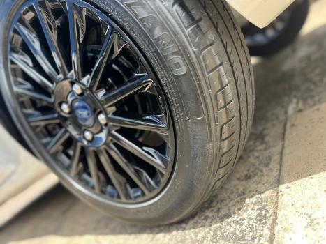 FORD Fiesta Sedan 1.6 4P FLEX TITANIUM POWERSHIFT AUTOM�TICO, Foto 14