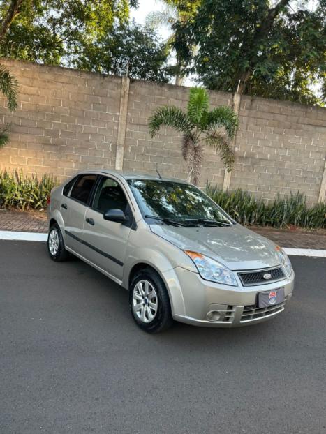 FORD Fiesta Sedan 1.6 4P FLEX, Foto 2