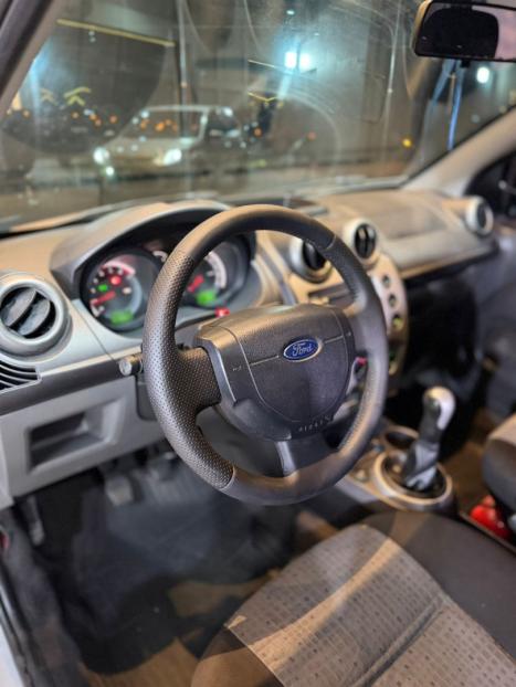 FORD Fiesta Sedan 1.6 4P FLEX, Foto 9