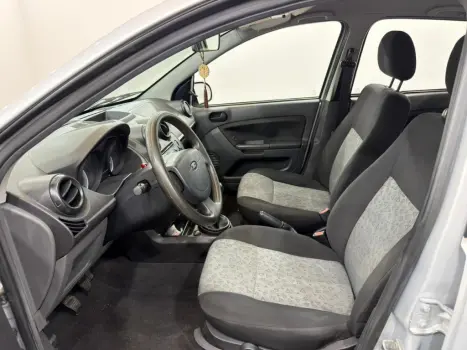 FORD Fiesta Sedan 1.6 4P FLEX, Foto 9