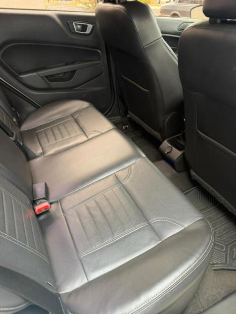 FORD Fiesta Sedan 1.6 4P FLEX TITANIUM POWERSHIFT AUTOM�TICO, Foto 7