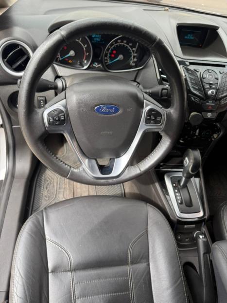 FORD Fiesta Sedan 1.6 4P FLEX TITANIUM POWERSHIFT AUTOM�TICO, Foto 3