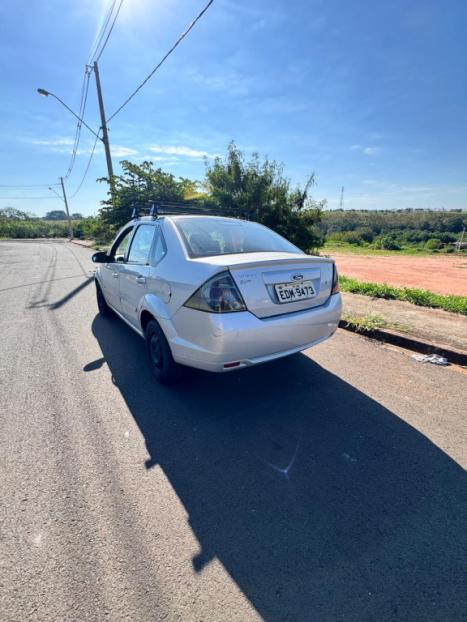 FORD Fiesta Sedan 1.6 4P FLEX, Foto 5