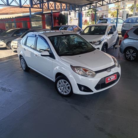 FORD Fiesta Sedan 1.6 4P ROCAM FLEX, Foto 1
