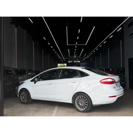 FORD Fiesta Sedan 1.6 4P FLEX TITANIUM POWERSHIFT AUTOMÁTICO, Foto 6