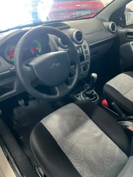 FORD Fiesta Sedan 1.6 4P FLEX, Foto 5