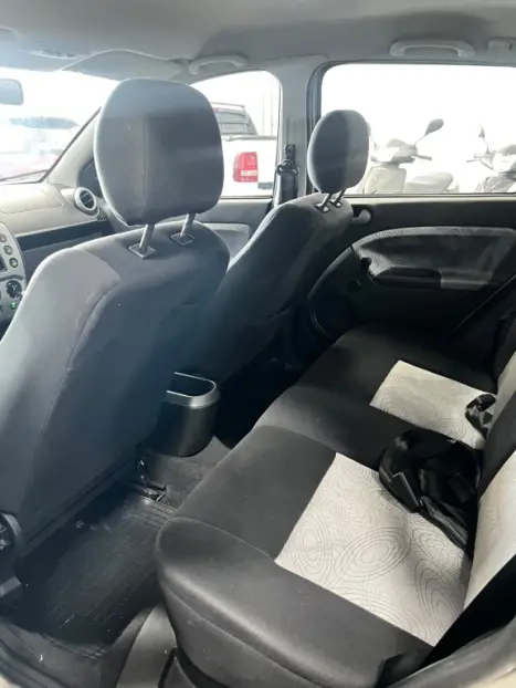 FORD Fiesta Sedan 1.6 4P FLEX, Foto 8