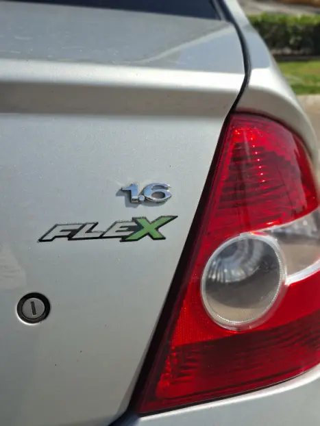 FORD Fiesta Sedan 1.6 4P FLEX, Foto 15