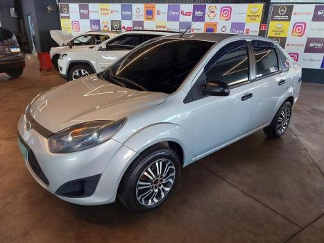 FORD Fiesta Sedan , Foto 2