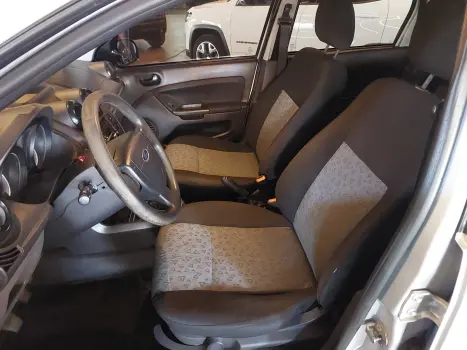 FORD Fiesta Sedan , Foto 5