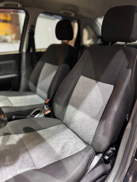 FORD Fiesta Sedan , Foto 10