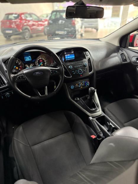 FORD Focus Hatch 1.6 16V 4P SE PLUS FLEX, Foto 2