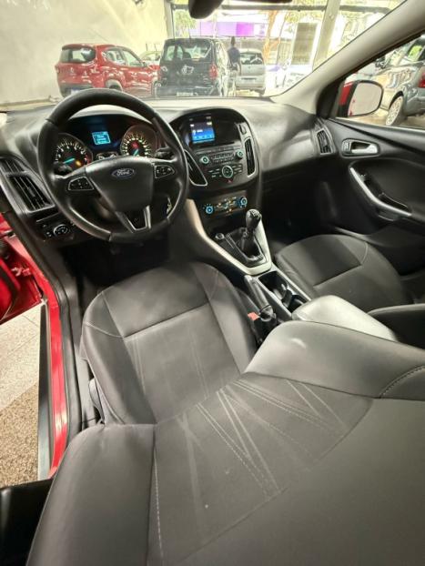 FORD Focus Hatch 1.6 16V 4P SE PLUS FLEX, Foto 4