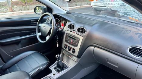 FORD Focus Hatch 1.6 4P GLX FLEX, Foto 10