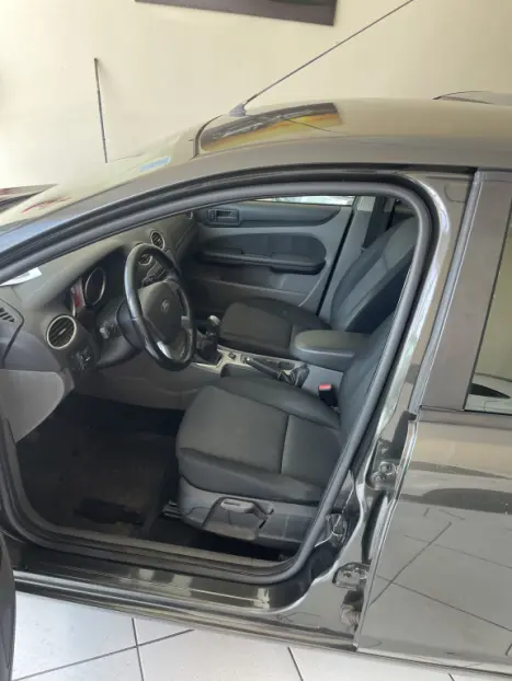 FORD Focus Hatch 1.6 4P GLX FLEX, Foto 5 FORD Focus Hatch 1.6 4P GLX FLEX, Foto 5