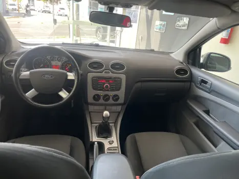 FORD Focus Hatch 1.6 4P GLX FLEX, Foto 10 FORD Focus Hatch 1.6 4P GLX FLEX, Foto 10