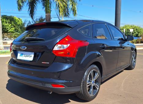 FORD Focus Hatch 1.6 16V 4P FLEX SE POWERSHIFT AUTOMÁTICO, Foto 4 FORD Focus Hatch 1.6 16V 4P FLEX SE POWERSHIFT AUTOMÁTICO, Foto 4