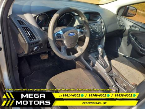 FORD Focus Hatch 1.6 16V 4P FLEX S, Foto 9