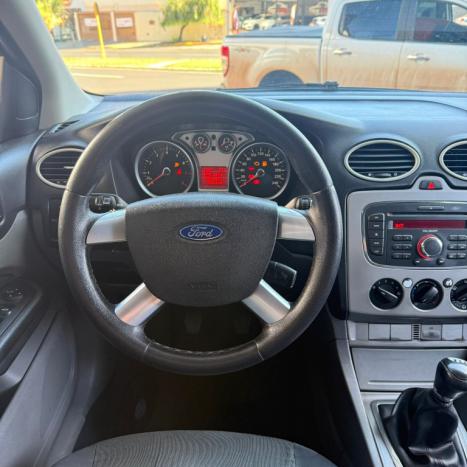FORD Focus Hatch 1.6 16V 4P FLEX S, Foto 14