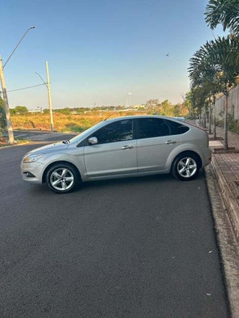 FORD Focus Hatch 1.6 16V 4P SE PLUS FLEX, Foto 4 FORD Focus Hatch 1.6 16V 4P SE PLUS FLEX, Foto 4