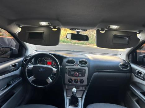 FORD Focus Hatch 1.6 16V 4P SE PLUS FLEX, Foto 9 FORD Focus Hatch 1.6 16V 4P SE PLUS FLEX, Foto 9